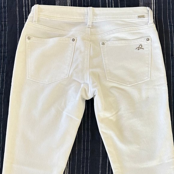 DL1961 Emma Legging in milk - Picture 5 of 12